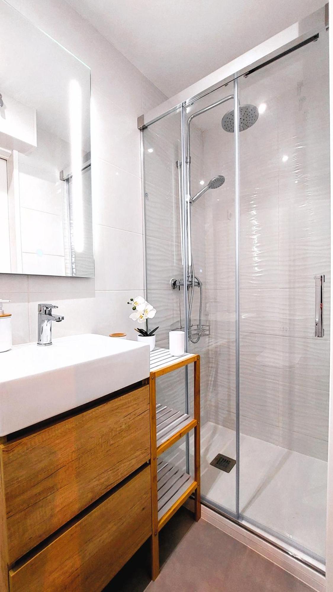 Acogedor Estudio En Delicias By Bebalmy Apartment Madrid Bagian luar foto